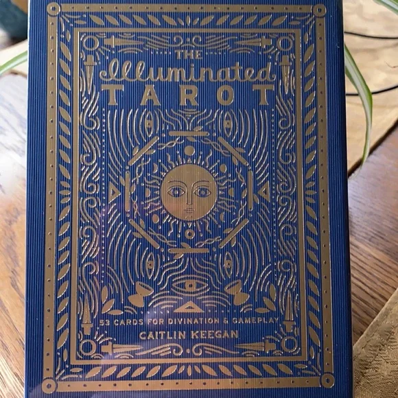 The Illuminated Tarot Cards - Picture 3 of 7